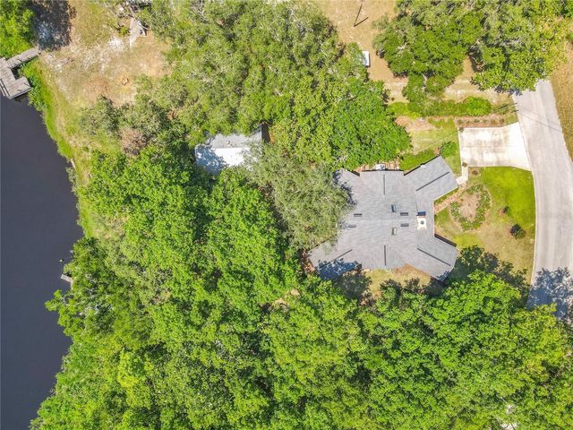 43809 SUNSET DR, Paisley, FL 32767