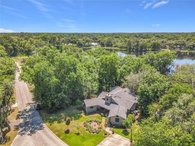 43809 SUNSET DR, Paisley, FL 32767