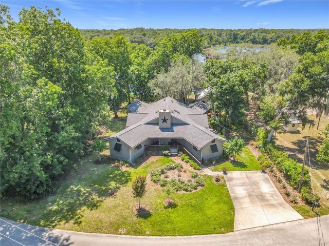 43809 SUNSET DR, Paisley, FL 32767