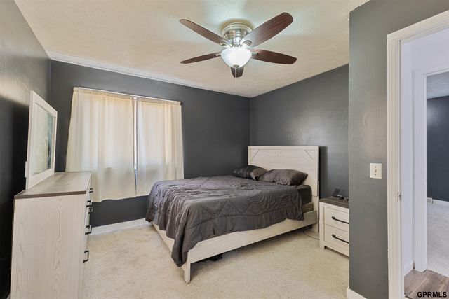 1404 Warren Street, Bellevue, NE 68005