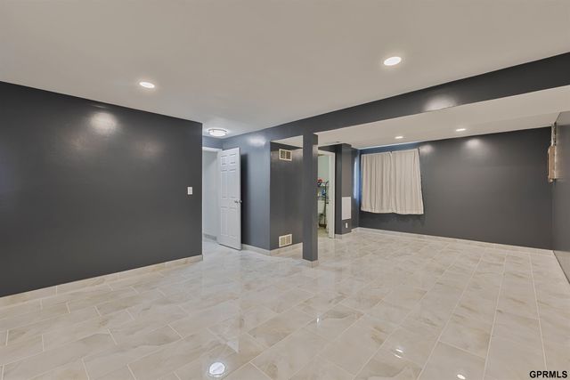 1404 Warren Street, Bellevue, NE 68005