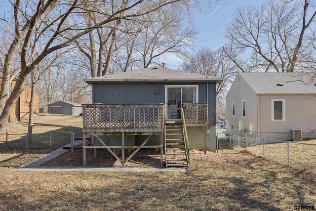 1404 Warren Street, Bellevue, NE 68005