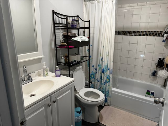 1443 Bear Flag Drive 1443, Hanover Park, IL 60133