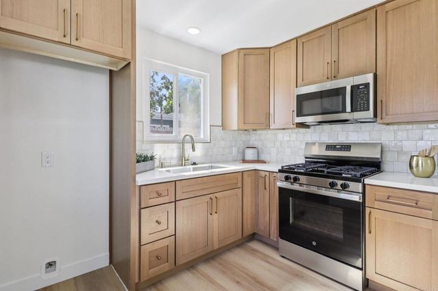 1909 11 S Freeman Street, Oceanside, CA 92054