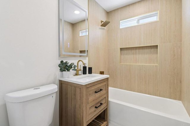 1909 11 S Freeman Street, Oceanside, CA 92054