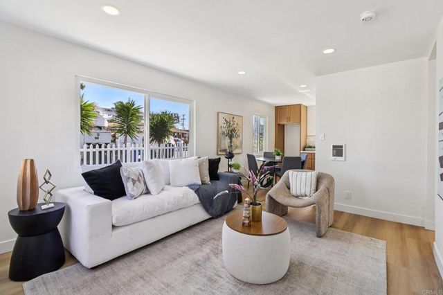 1909 11 S Freeman Street, Oceanside, CA 92054