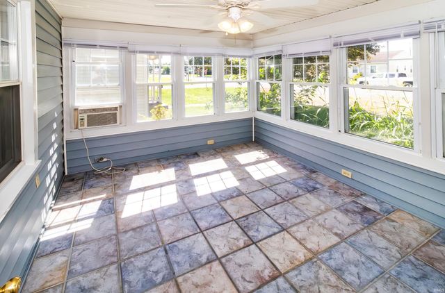 1572 Enlow Avenue, Evansville, IN 47711