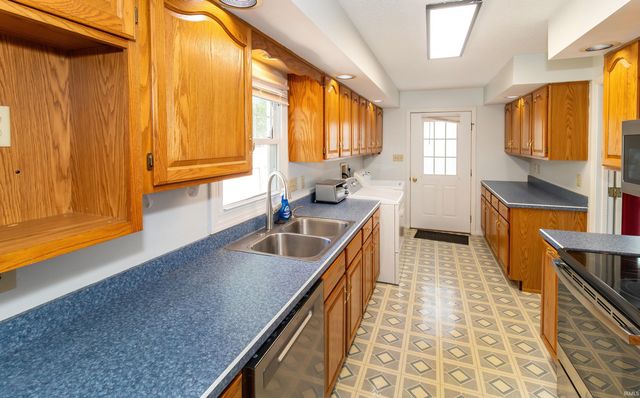 1572 Enlow Avenue, Evansville, IN 47711
