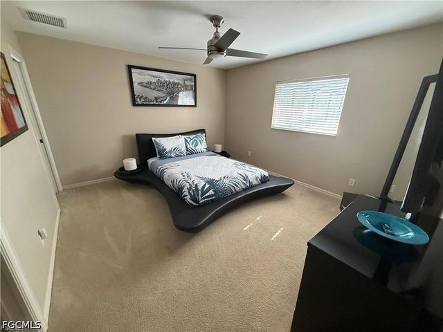 3005 SW 8th PL, Cape Coral, FL 33914