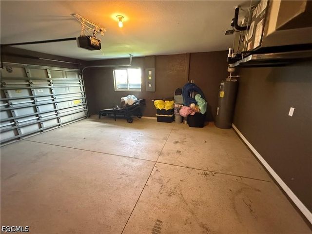 3005 SW 8th PL, Cape Coral, FL 33914