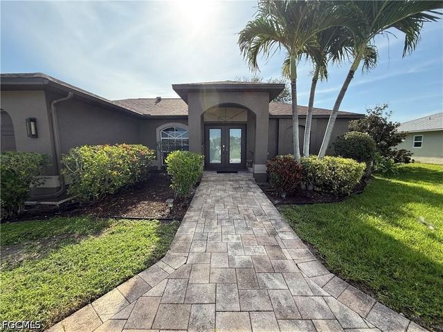 3005 SW 8th PL, Cape Coral, FL 33914