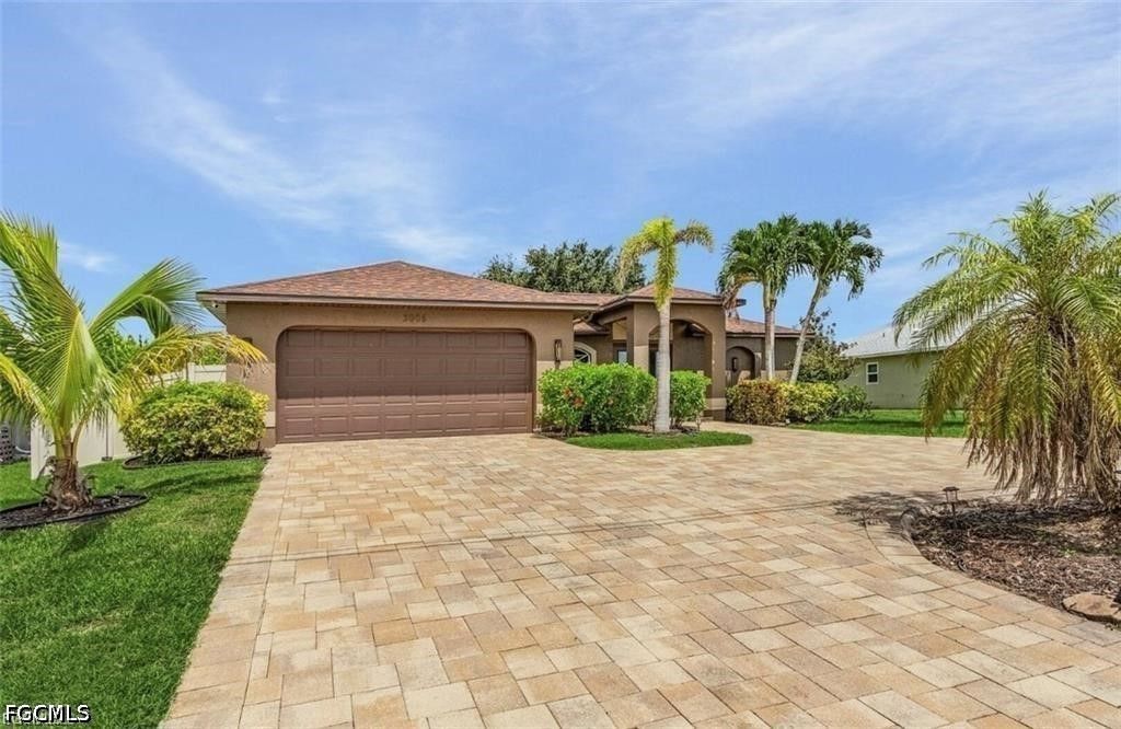 3005 SW 8th PL, Cape Coral, FL 33914