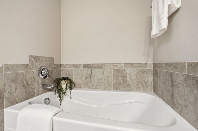 2204 W Summit Pkwy, Spokane, WA 99201