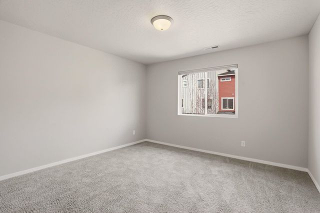 2204 W Summit Pkwy, Spokane, WA 99201