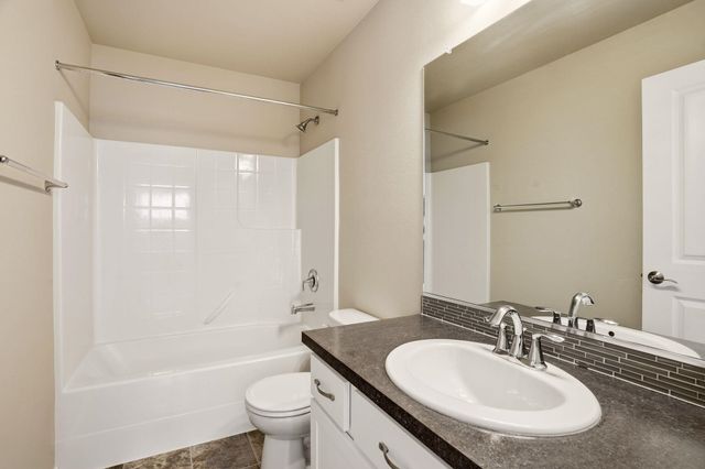 2204 W Summit Pkwy, Spokane, WA 99201