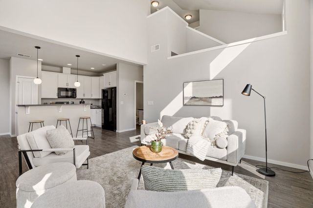 2204 W Summit Pkwy, Spokane, WA 99201