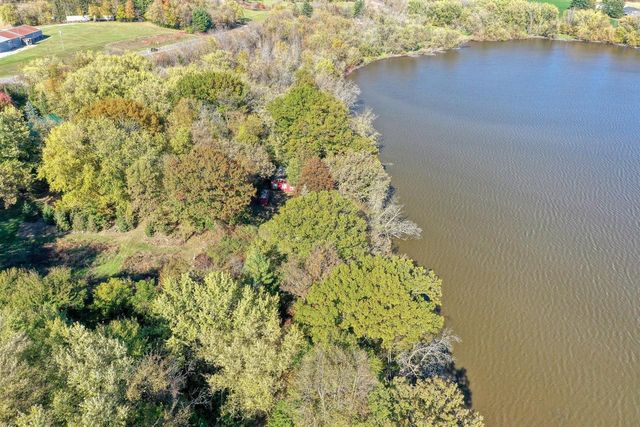 N8002 County Road A, Watertown, WI 53094