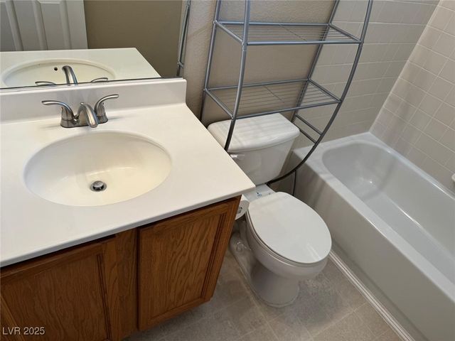 9670 Simple Life Avenue, Las Vegas, NV 89148