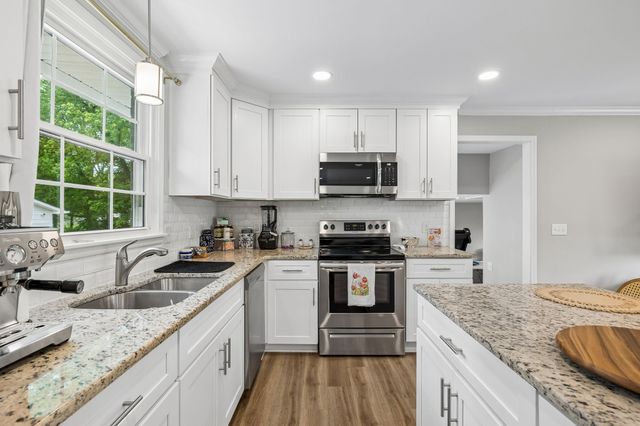 5020 Suter Ct, Nashville, TN 37211