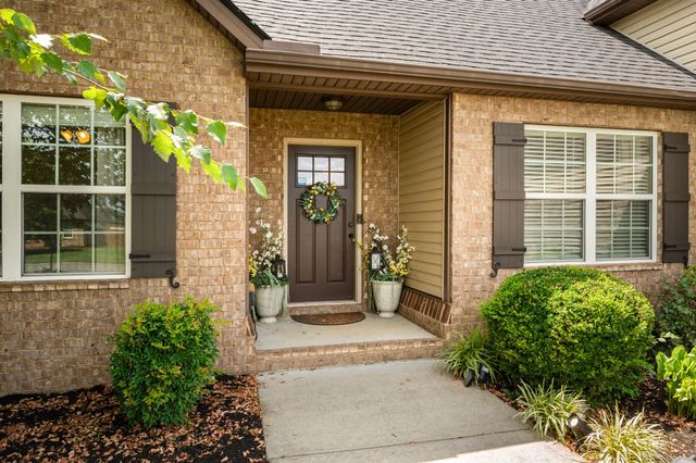 1425 Round Rock Dr, Murfreesboro, TN 37128