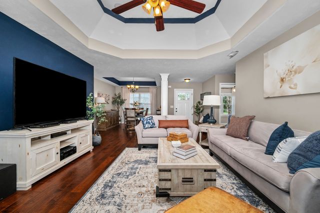 1425 Round Rock Dr, Murfreesboro, TN 37128