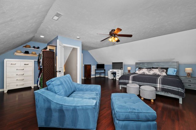 1425 Round Rock Dr, Murfreesboro, TN 37128