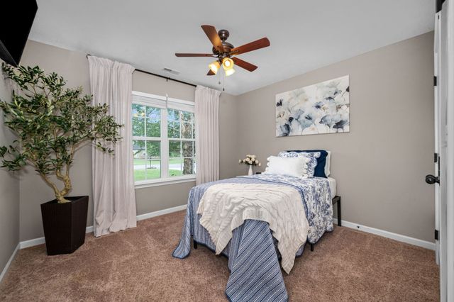 1425 Round Rock Dr, Murfreesboro, TN 37128