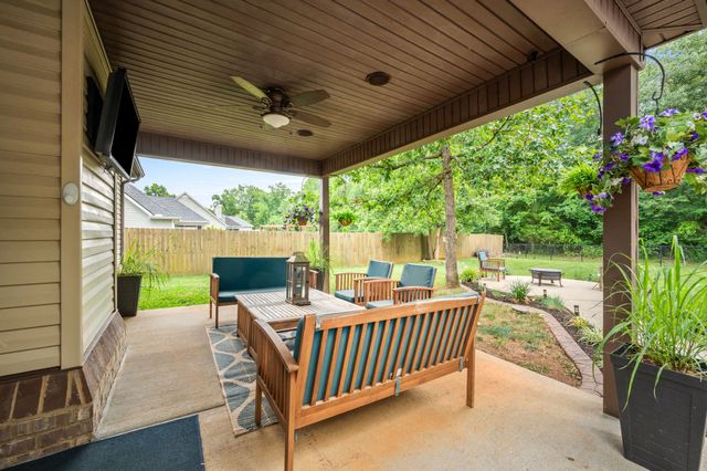 1425 Round Rock Dr, Murfreesboro, TN 37128