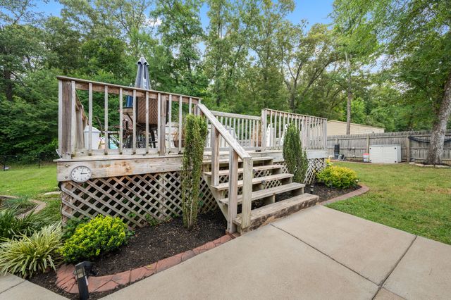 1425 Round Rock Dr, Murfreesboro, TN 37128
