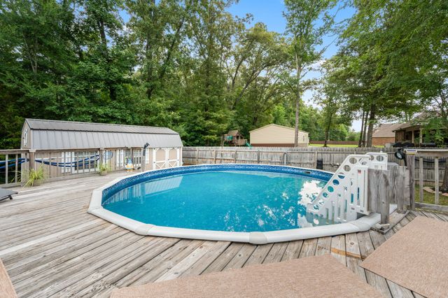 1425 Round Rock Dr, Murfreesboro, TN 37128
