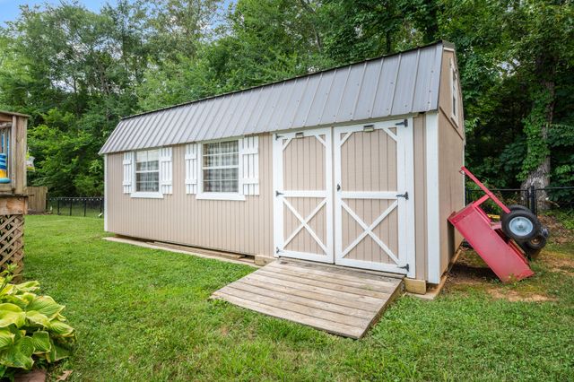 1425 Round Rock Dr, Murfreesboro, TN 37128
