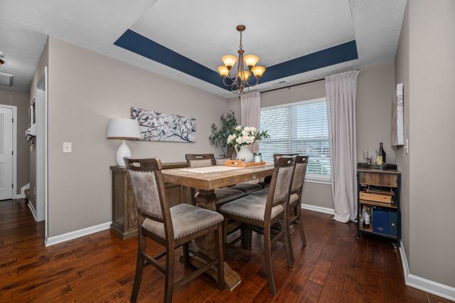 1425 Round Rock Dr, Murfreesboro, TN 37128