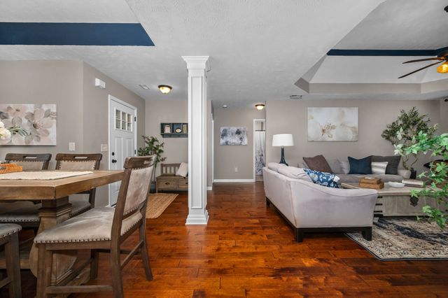 1425 Round Rock Dr, Murfreesboro, TN 37128