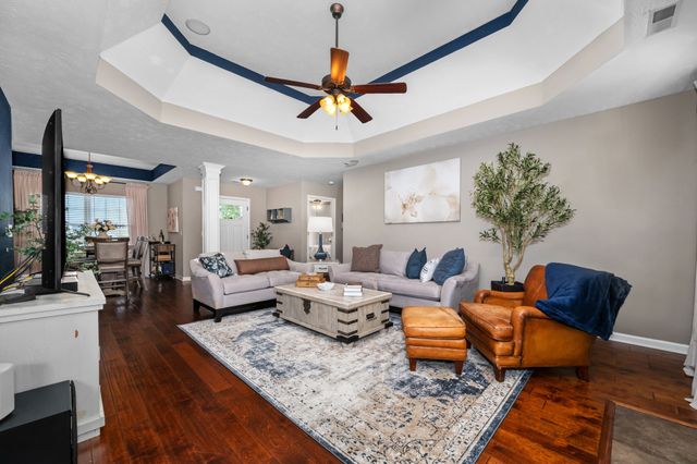 1425 Round Rock Dr, Murfreesboro, TN 37128