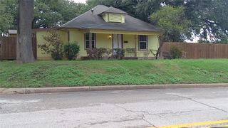 7366 Meadowbrook Drive, Fort Worth, TX 76112