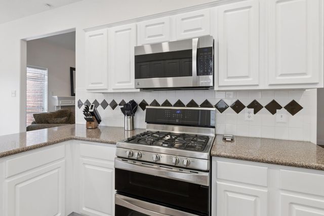 5011 Sienna Heights Lane, Pasadena, TX 77505