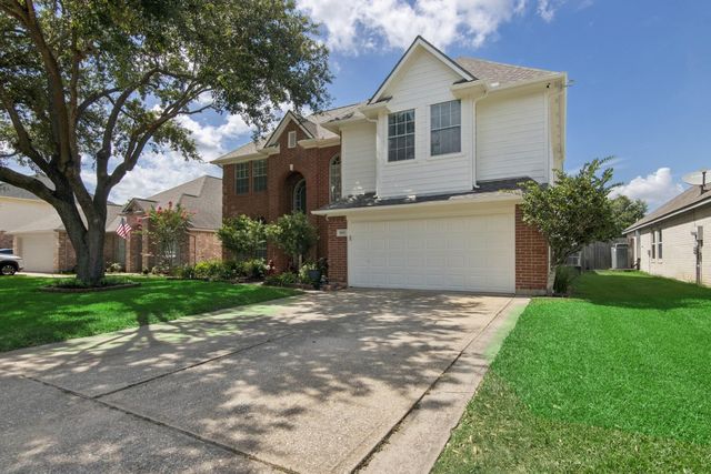 5011 Sienna Heights Lane, Pasadena, TX 77505