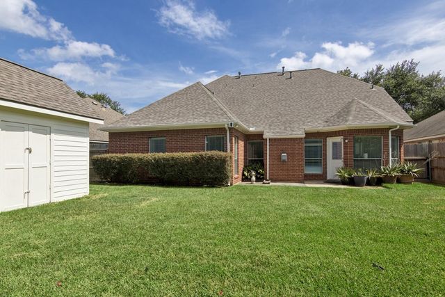 5011 Sienna Heights Lane, Pasadena, TX 77505