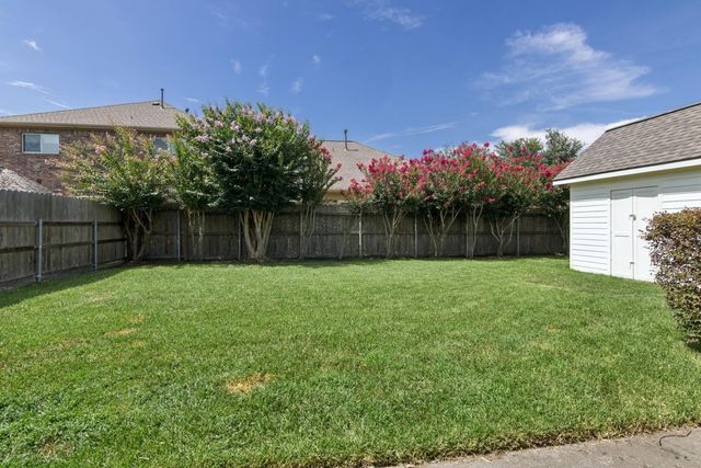 5011 Sienna Heights Lane, Pasadena, TX 77505