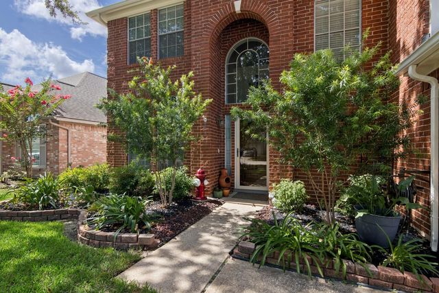 5011 Sienna Heights Lane, Pasadena, TX 77505