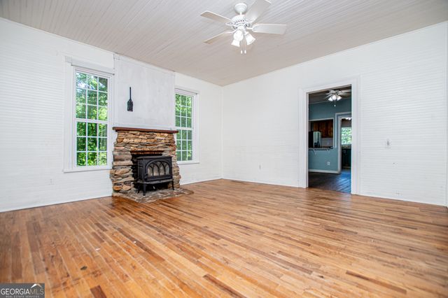 857 Jones Mill Road, Whitesburg, GA 30185