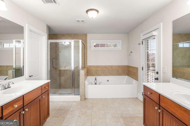1128 Gateview Drive, Lawrenceville, GA 30046
