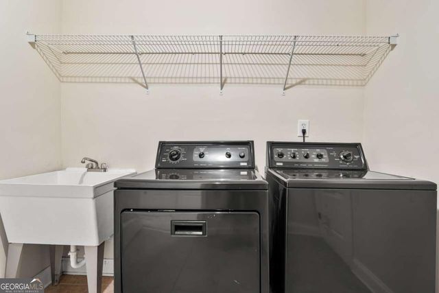 1128 Gateview Drive, Lawrenceville, GA 30046