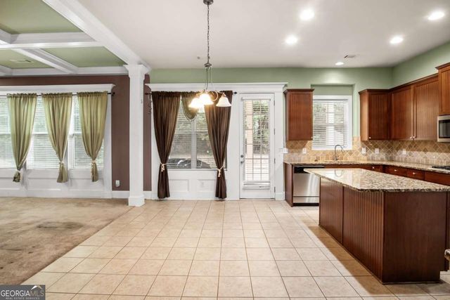 1128 Gateview Drive, Lawrenceville, GA 30046