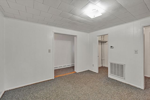 W 2356 Riverside DR, Salem, VA 24153