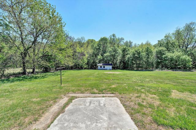 W 2356 Riverside DR, Salem, VA 24153