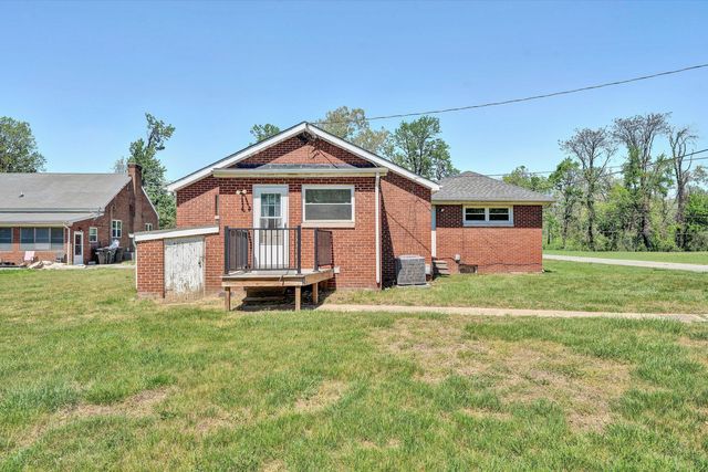 W 2356 Riverside DR, Salem, VA 24153