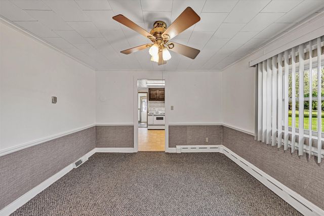 W 2356 Riverside DR, Salem, VA 24153