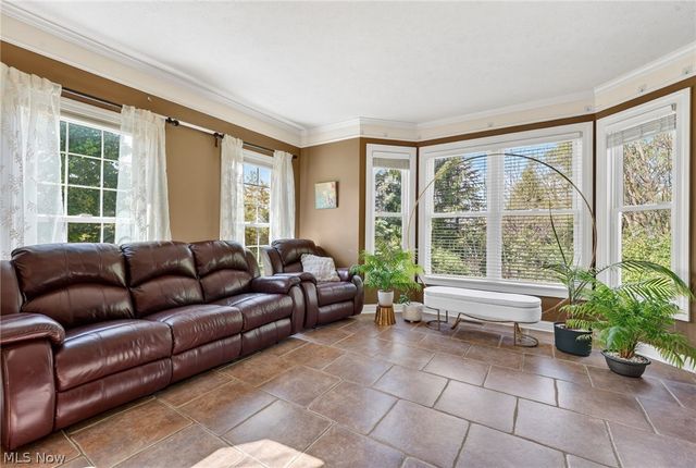 9336 W Hampton Drive, North Royalton, OH 44133