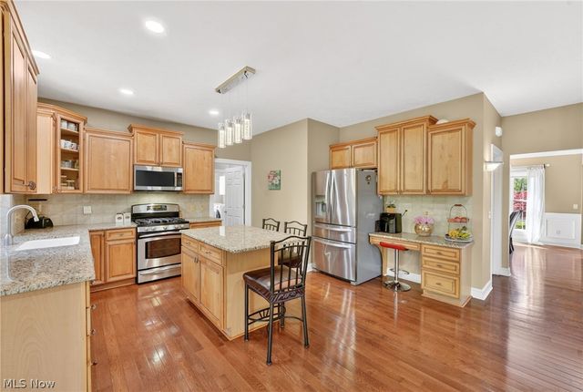 9336 W Hampton Drive, North Royalton, OH 44133